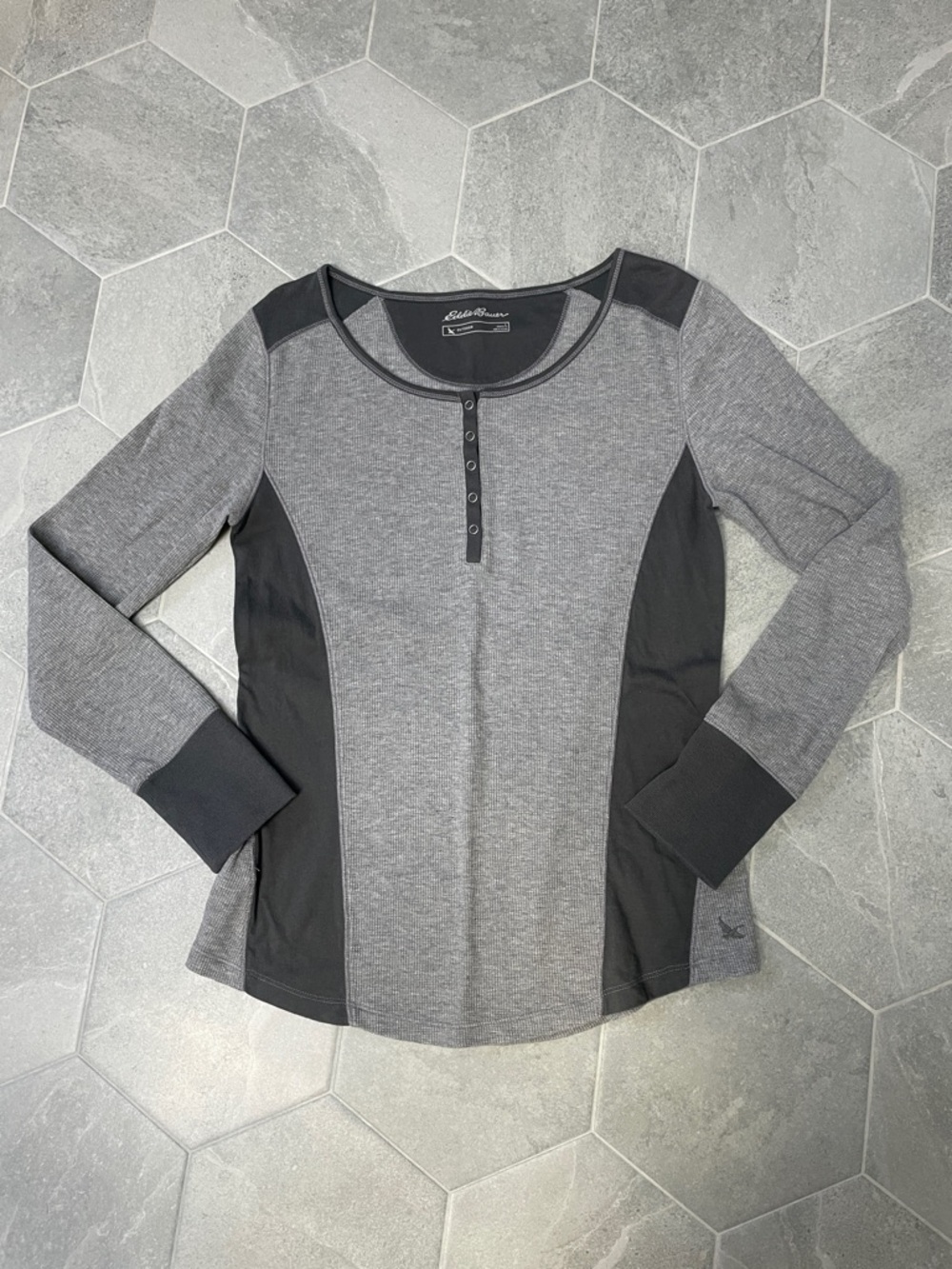 Eddie Bauer Waffle Knit Thermal Henley Top – Gray Mixed Media – Women’s Large